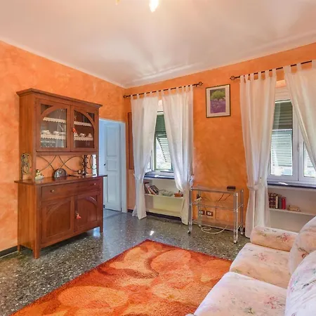 3 Bedroom Awesome In Camogli Casa vacanze
