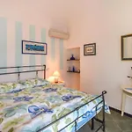 Дом отдыха 3 Bedroom Awesome In Камольи