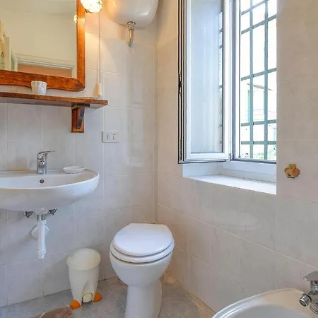 3 Bedroom Awesome In Camogli *