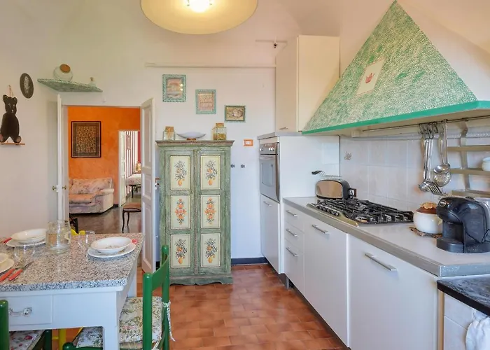 3 Bedroom Awesome In Camogli