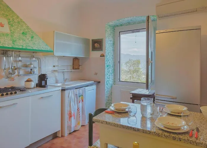 3 Bedroom Awesome In *